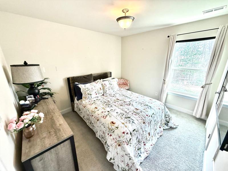 Customer carousel item 8.