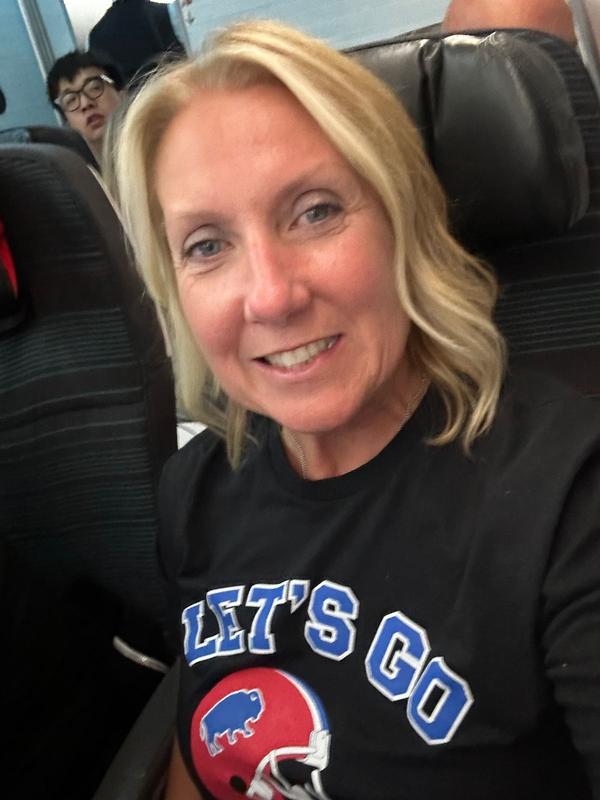 Customer carousel item 12.