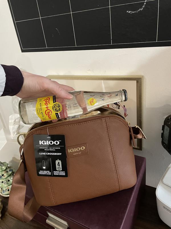 Customer photo for "Cute! Non-removable strap"