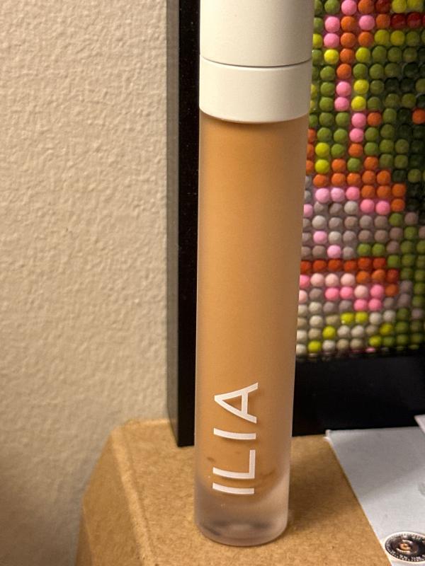 Customer photo for "Concealer"