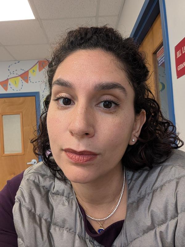 Customer photo for "Natural Look but Sometimes Flaky"