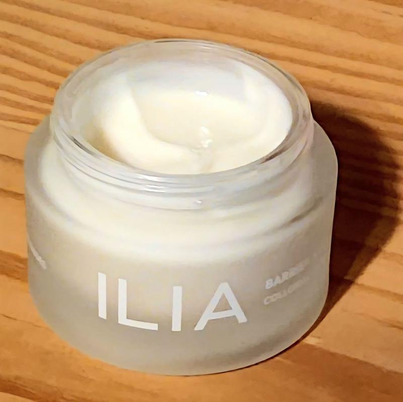 Customer photo for "Moisturizes dry skin"