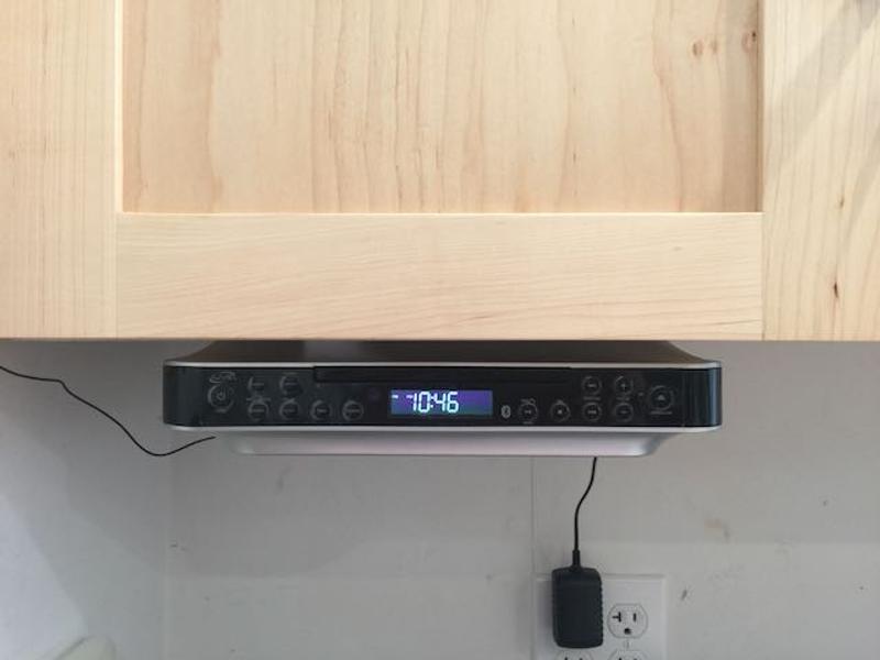 Ilive Wireless Bluetooth Under Cabinet Music System Ikbc384s