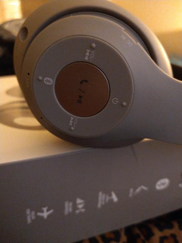 Look at the quality of these headphones !