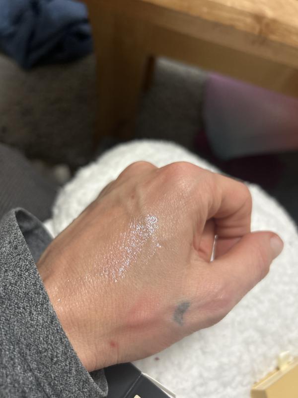 R.E.M. Beauty Midnight Shadows Lustrous Liquid Eyeshadow