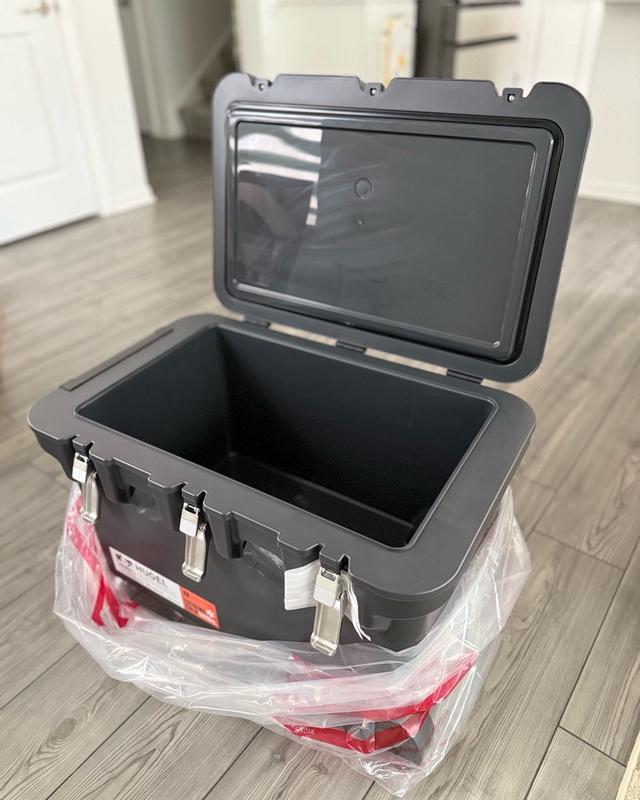 IRIS USA HUGEL 64 QT Cooler Box Insulated, Hard Cooler, Vacuum ...