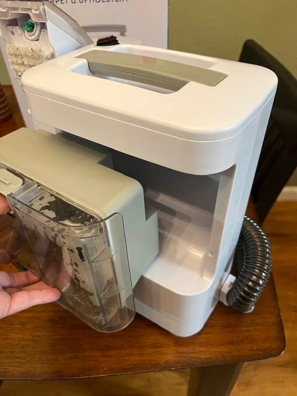 Easy to remove the waste tank