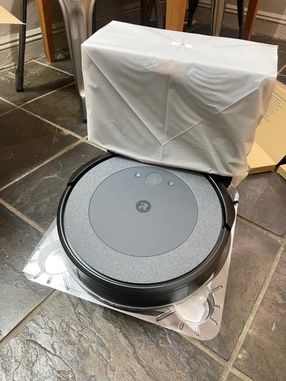 iRobot Roomba Combo i5+ Self-Emptying Robot Vacuum and Mop I557020