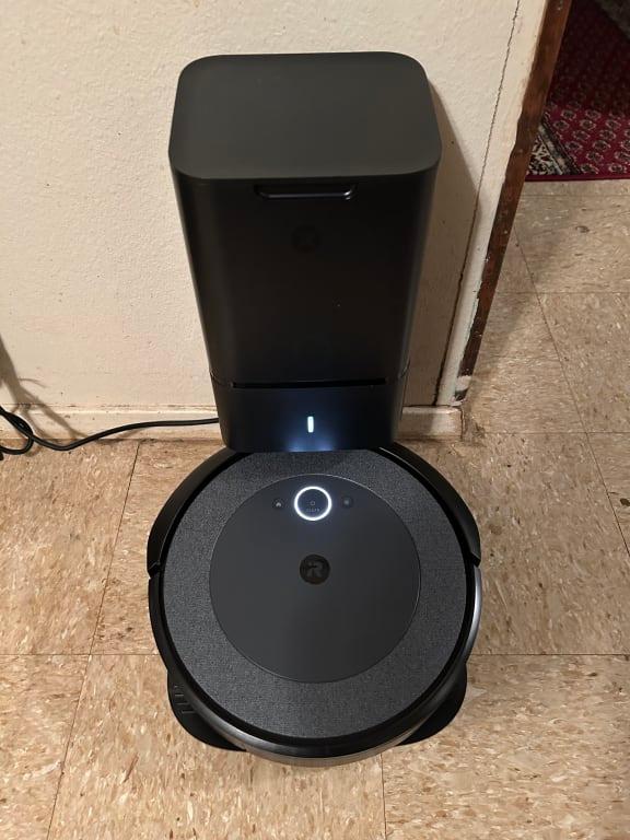 iRobot® Roomba® i3+ EVO (3550) WiFi® Connected SelfEmptying Robot
