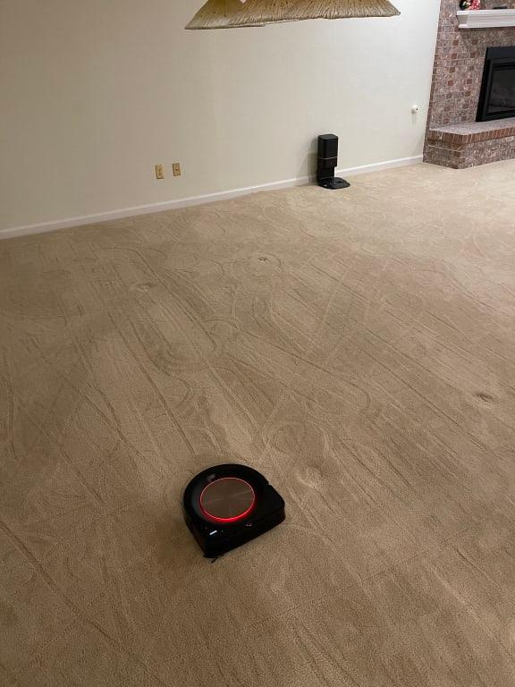 This is how far it made it from the dock before it said, come help me/I'm lost and stuck. This run lasted maybe 60 seconds.