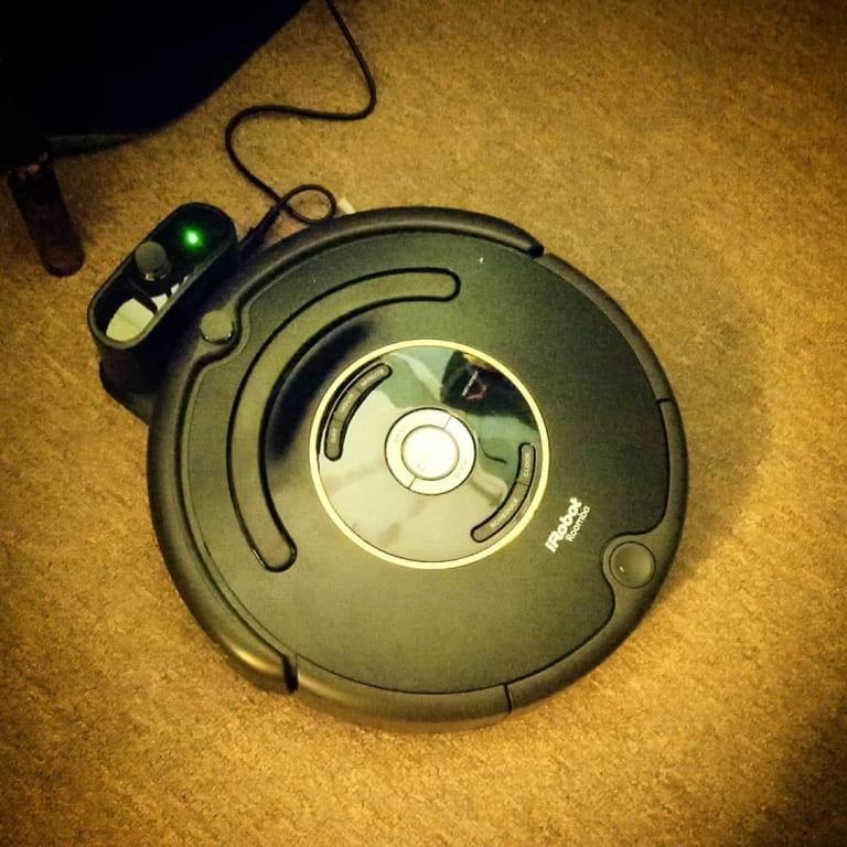 iRobot® Roomba® 650 Vacuuming Robot Bed Bath & Beyond