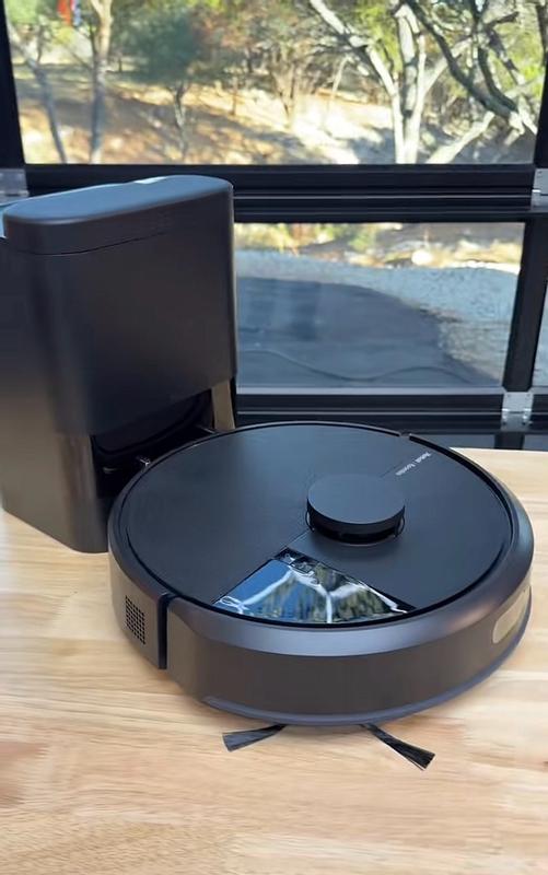 iRobot Roomba 105 Combo 13. 2 in. Robotic Vacuum and Mop + with