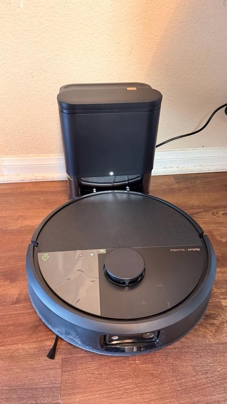 iRobot Roomba Max 705 Vac Auto Charging Self Emptying Robotic