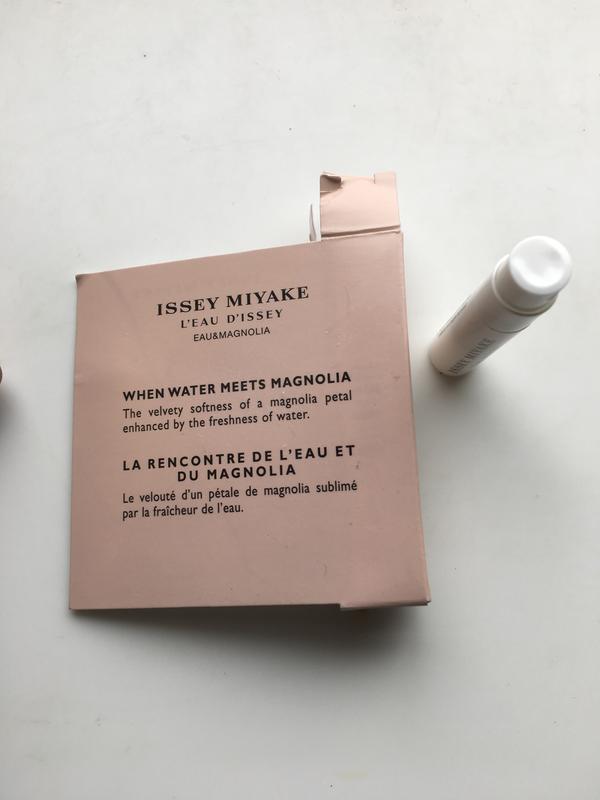 L’Eau d’Issey Eau & Magnolia Eau de Toilette Intense 0.8ml