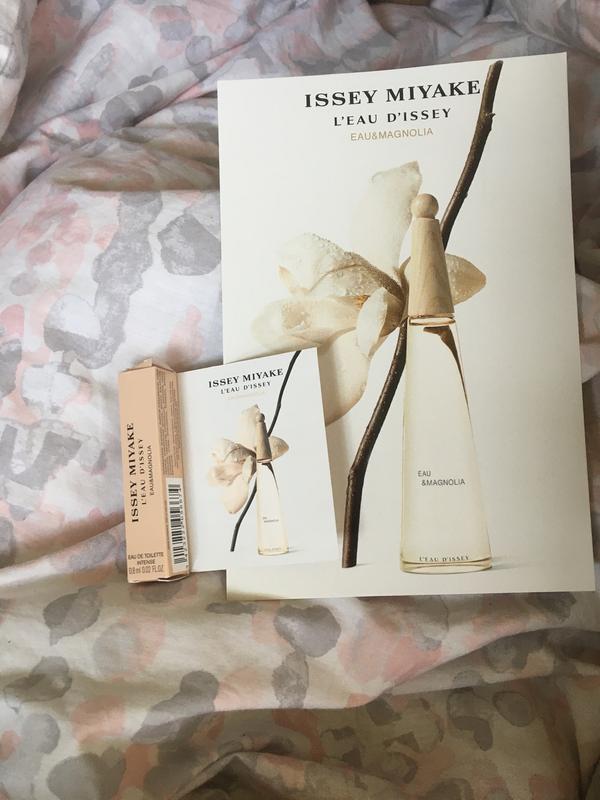 L’Eau d’Issey Eau & Magnolia Eau de Toilette Intense 0.8ml