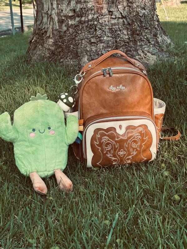 He loves cooper the cactus!, In love!