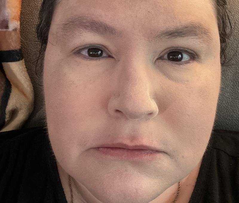 Nose too cakey and rough looking. Not smooth at all.