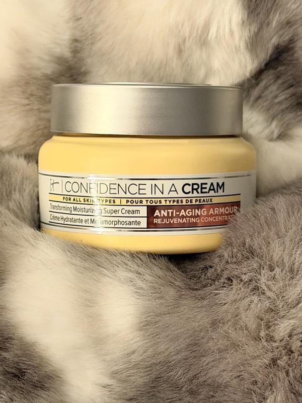 Customer carousel item 4.