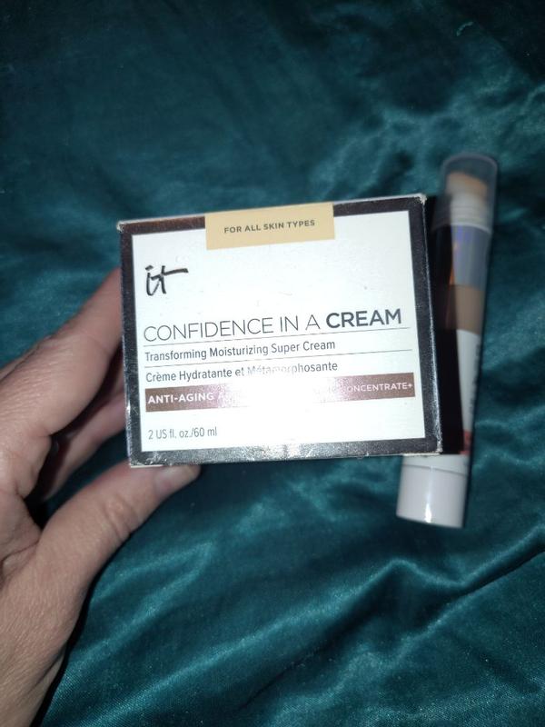 Confidence in a Cream Anti-Aging Hydrating Moisturizer - IT Cosmetics