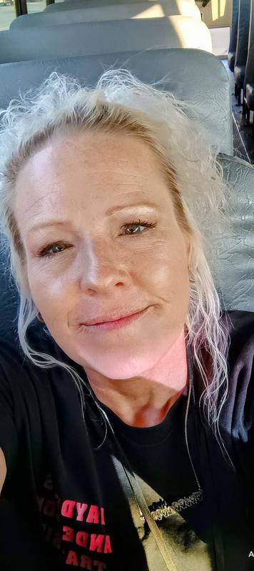 Loving my makeup/ natural look today.