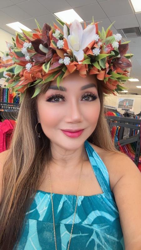 Customer photo for "Can you say flawless, poreless satin gorgeous skin"