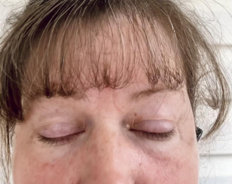 The pics have not been altered and to me the flaws are more visible in person and my husband agrees.