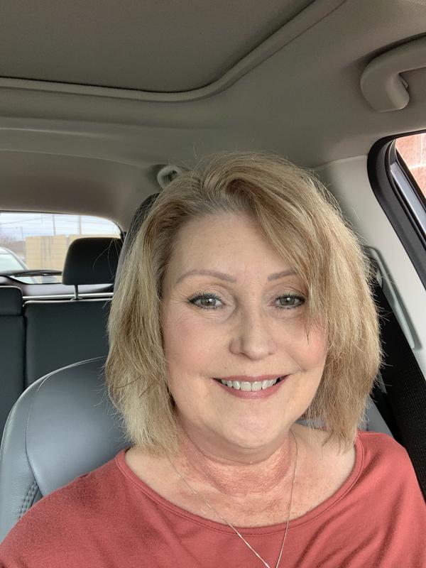 This pic has NOT been photoshopped. This is result of using the it wand brush #8 applying loose translucent powder over it bye bye Foundation moisturizer.