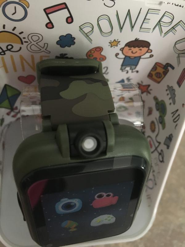 Such great watch for the value and can pick from a lot of bands to fit their personality