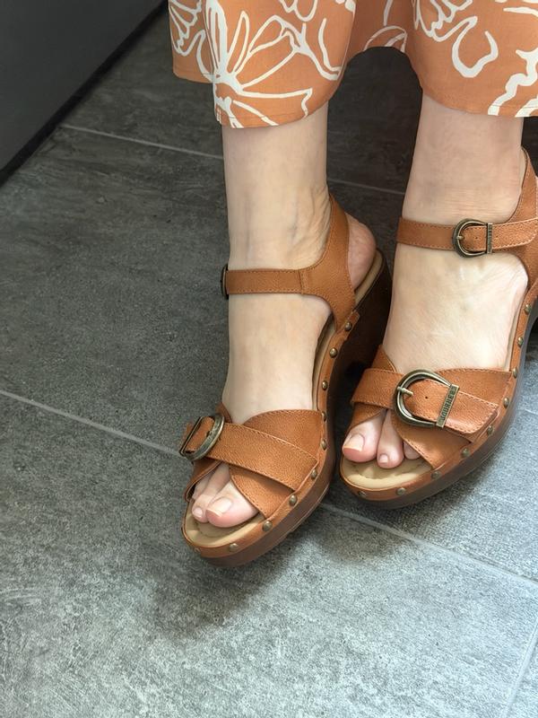 Review Thumbnail Image 2 383117347