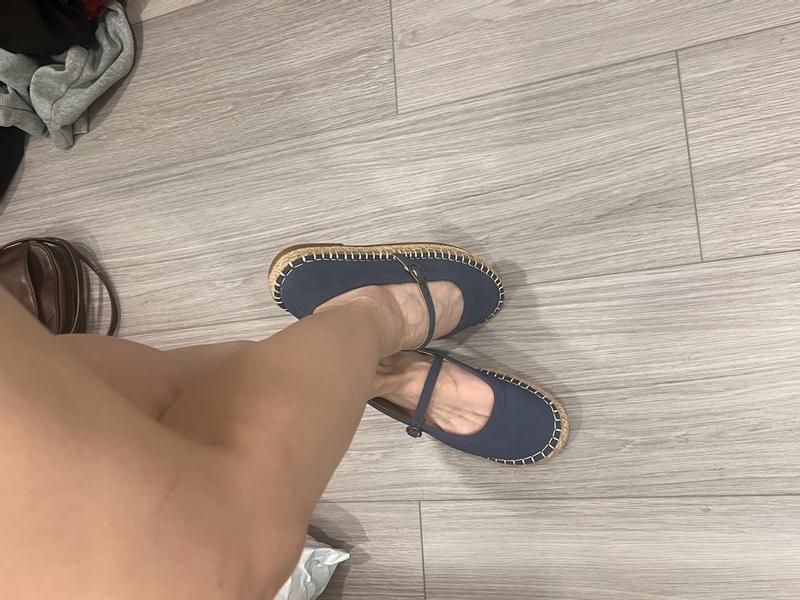 Nice shoes and suitable for summer!