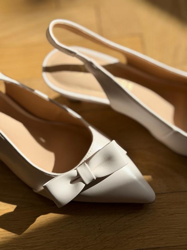 Most beautiful heels ever 🌸