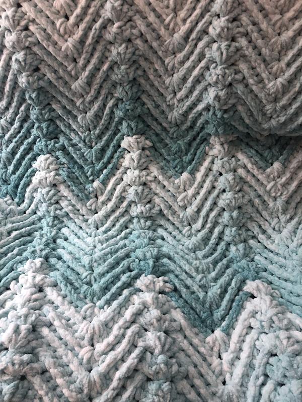 Bernat baby discount blanket dappled yarn