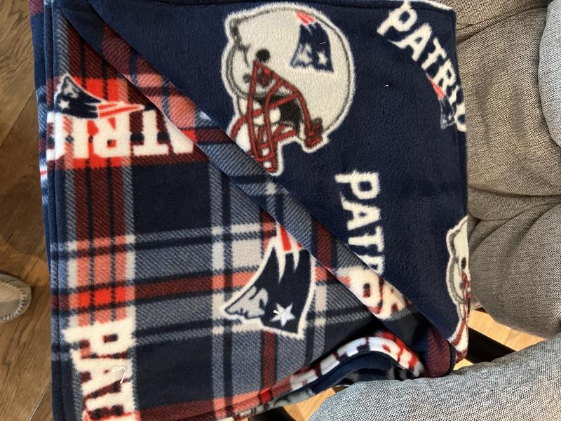 New store England Patriots Fleece Tie Blanket