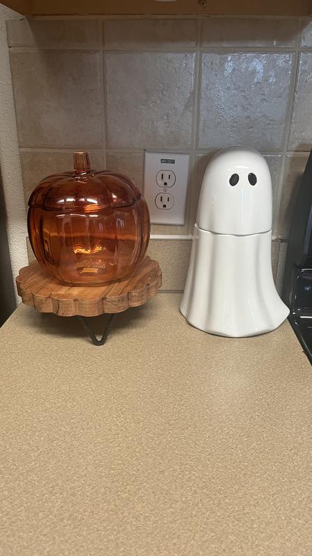 JoAnn’s Ghost shops Cookie Jar