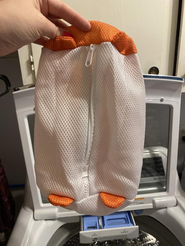 Kikkerland Handy Cat Laundry Bag