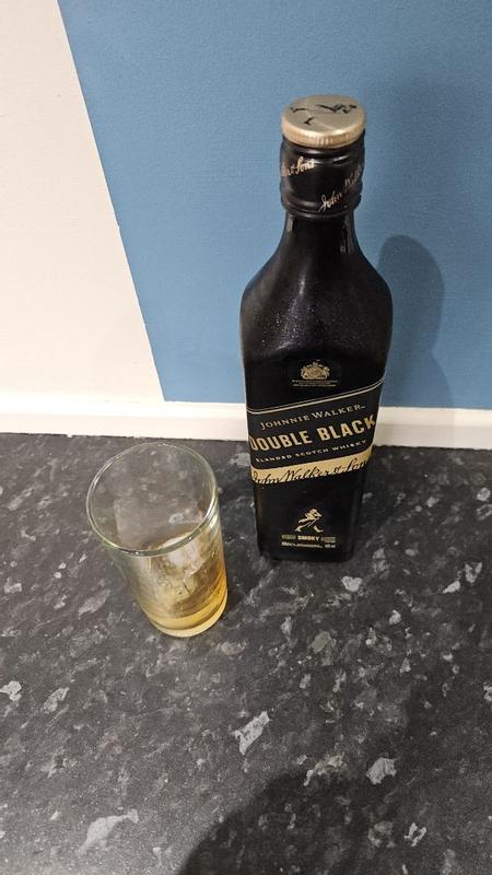未開栓Johnnie Walker Black Label Johnnie Walker Black Label Review [In Depth] The Whiskey Shelf