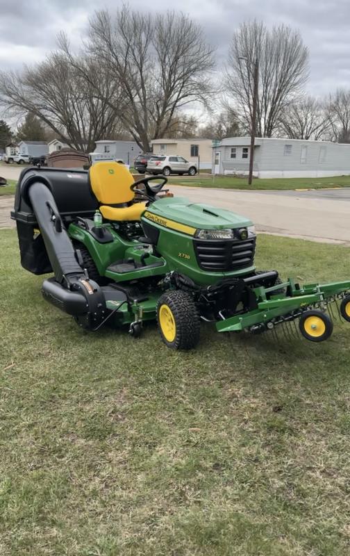 X738 Signature Series Lawn Tractor | John Deere US