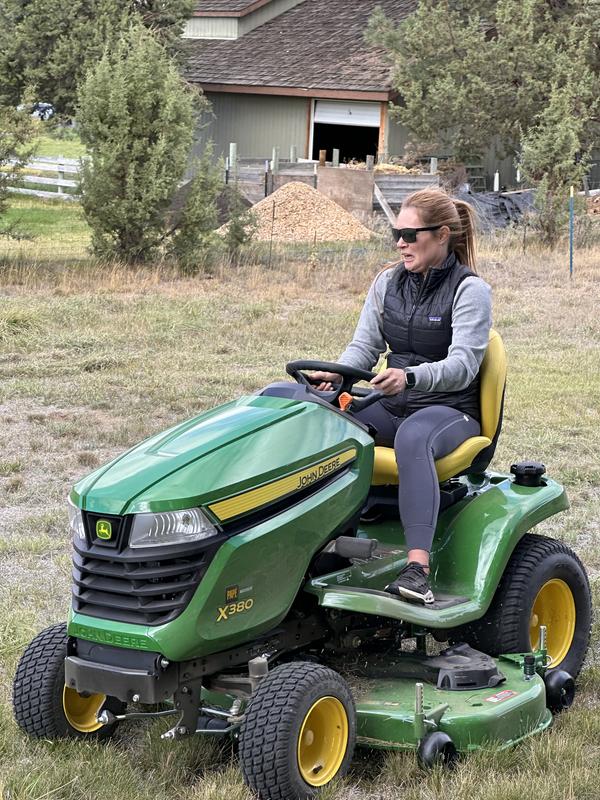 Best price john online deere riding lawn mower