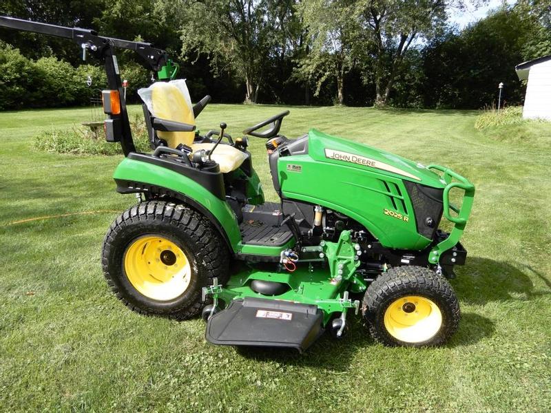 2025R Tractor 2 Series Compact Tractors John Deere US