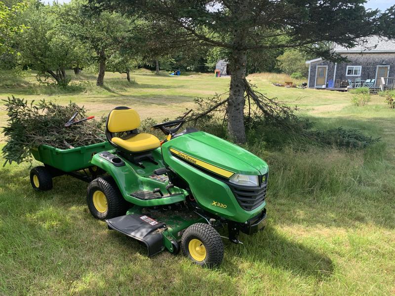 Riding lawn mower discount deck