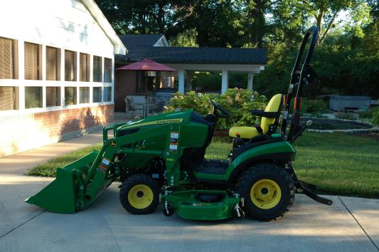 Compact Tractor with Big Tractor Features