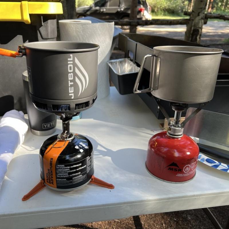 Réchaud gaz Jetboil Stash : idéal bikepacking avec son poids mini