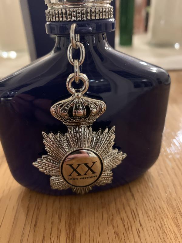 A close up on the eye catching bottle!