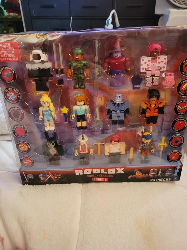 Roblox classics 12 figure hot sale pack