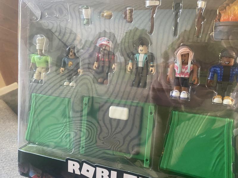  Roblox Action Collection - Welcome to Bloxburg: Camping Crew  Playset [Includes Exclusive Virtual Item] : Toys & Games