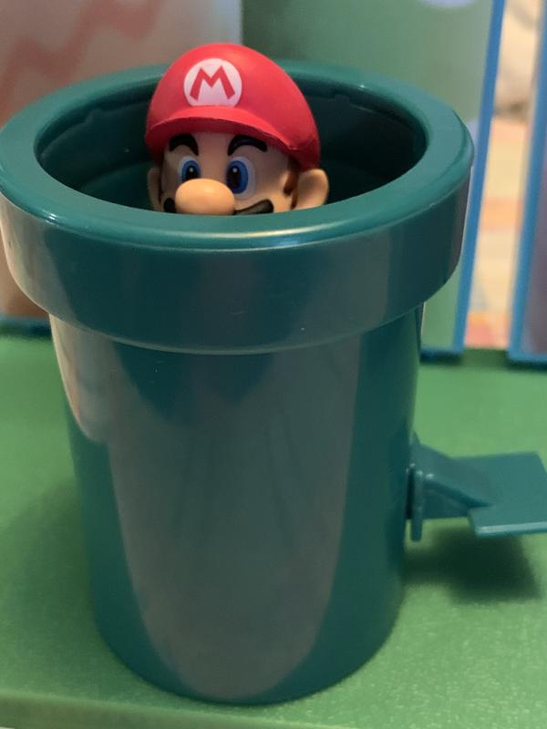 Lever is easy to move, hiding Mario