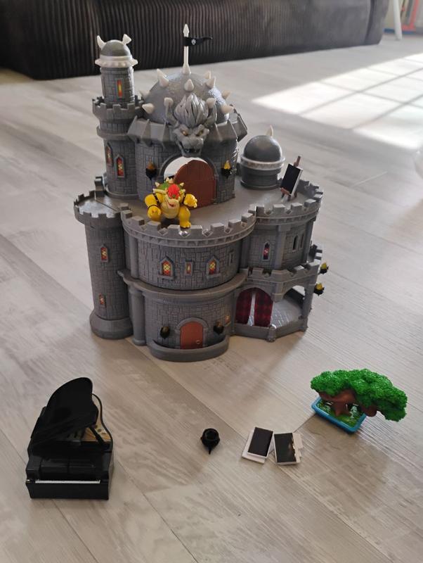 Customer carousel item 8.