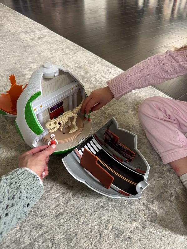 Customer carousel item 10.