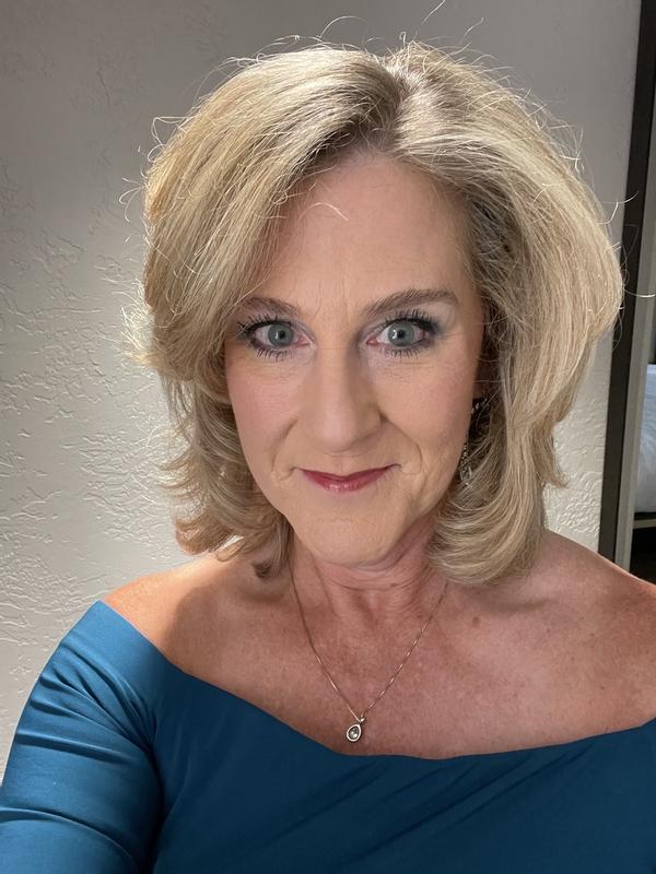 Customer photo for "Favorite foundation"