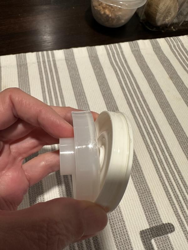Customer photo for "Only the cap has a cream, jar is empty"